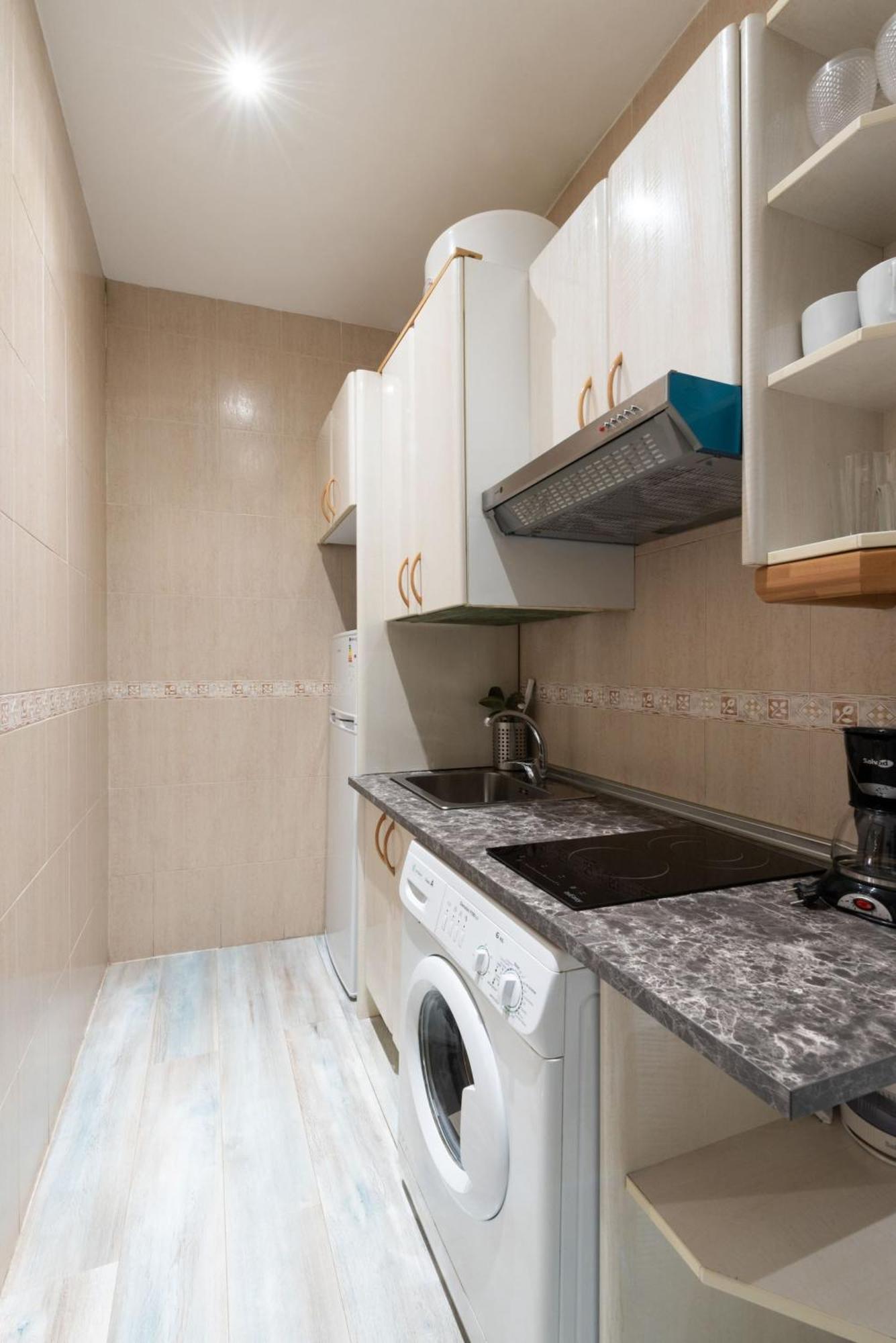 Apartamentos Day Madrid Luna Centro Gran Via Sol Malasana Eksteriør bilde