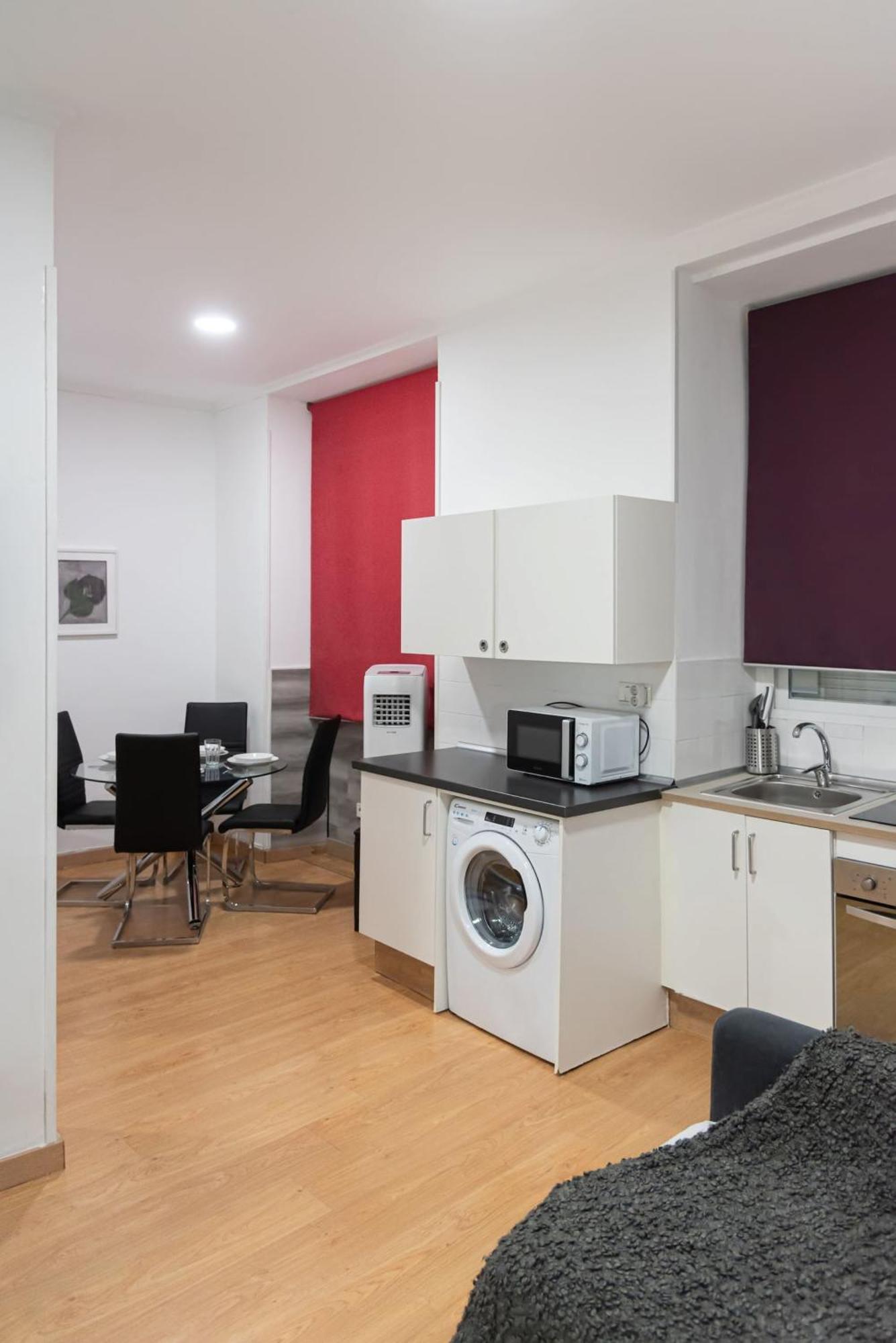 Apartamentos Day Madrid Luna Centro Gran Via Sol Malasana Eksteriør bilde