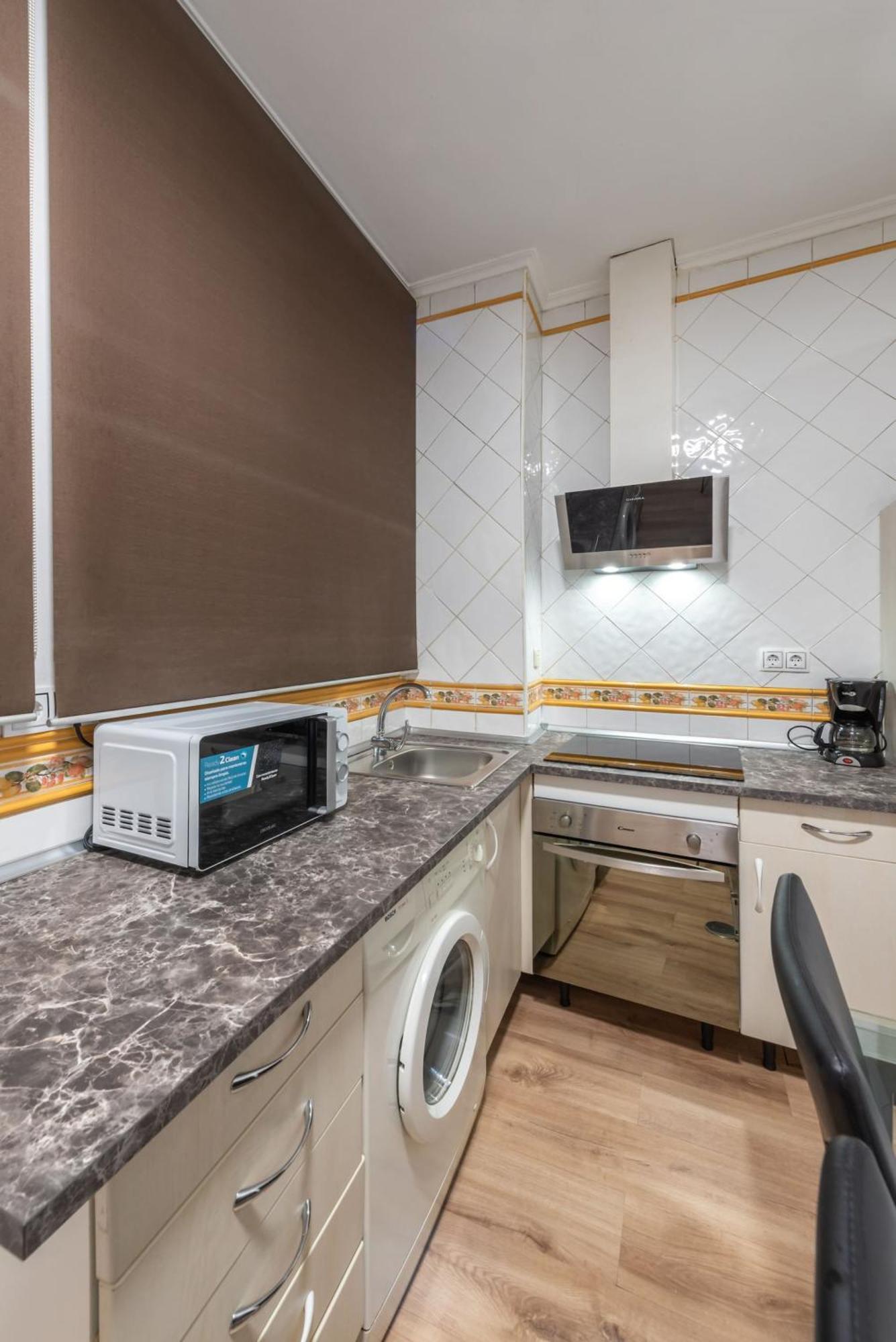 Apartamentos Day Madrid Luna Centro Gran Via Sol Malasana Eksteriør bilde