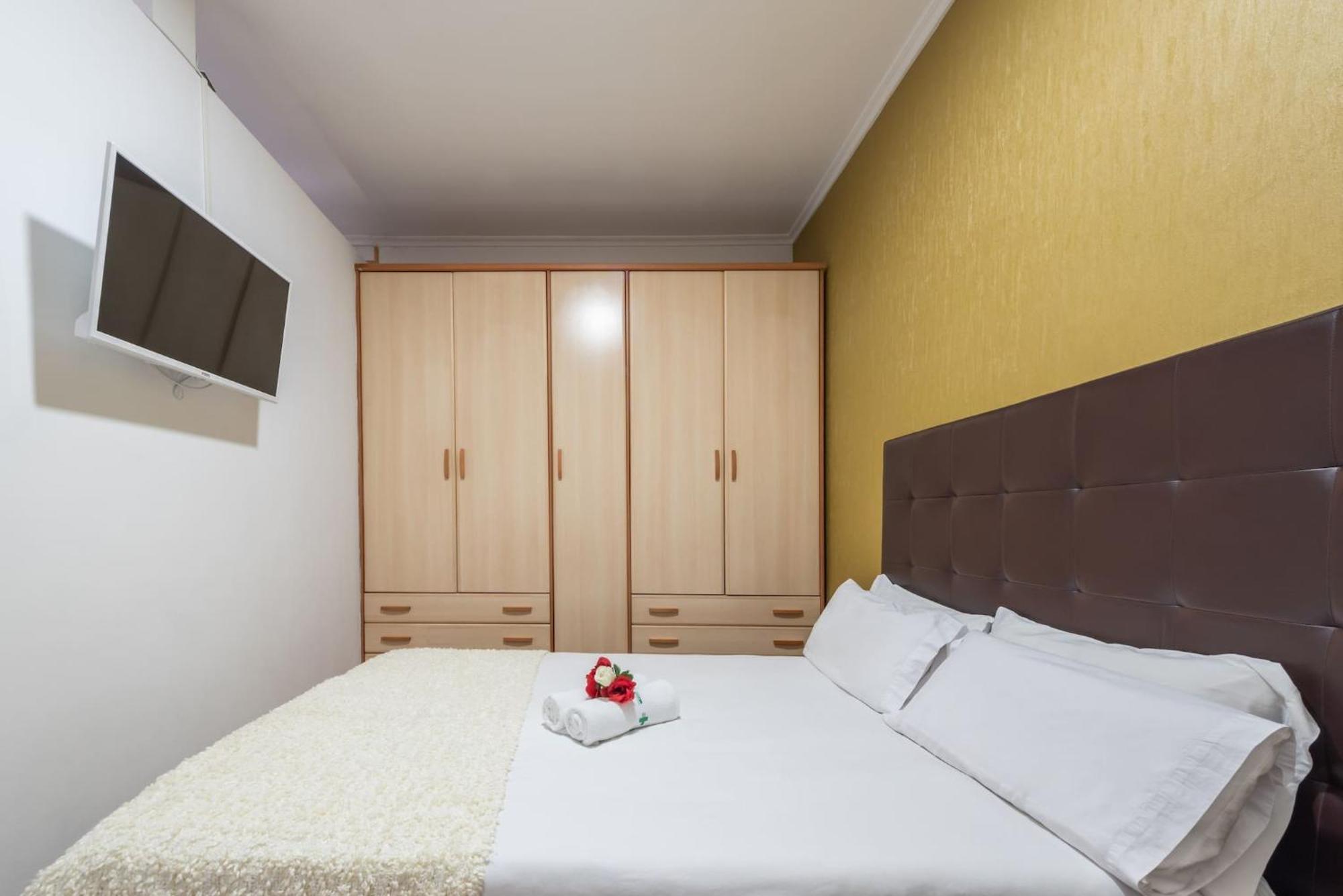 Apartamentos Day Madrid Luna Centro Gran Via Sol Malasana Eksteriør bilde