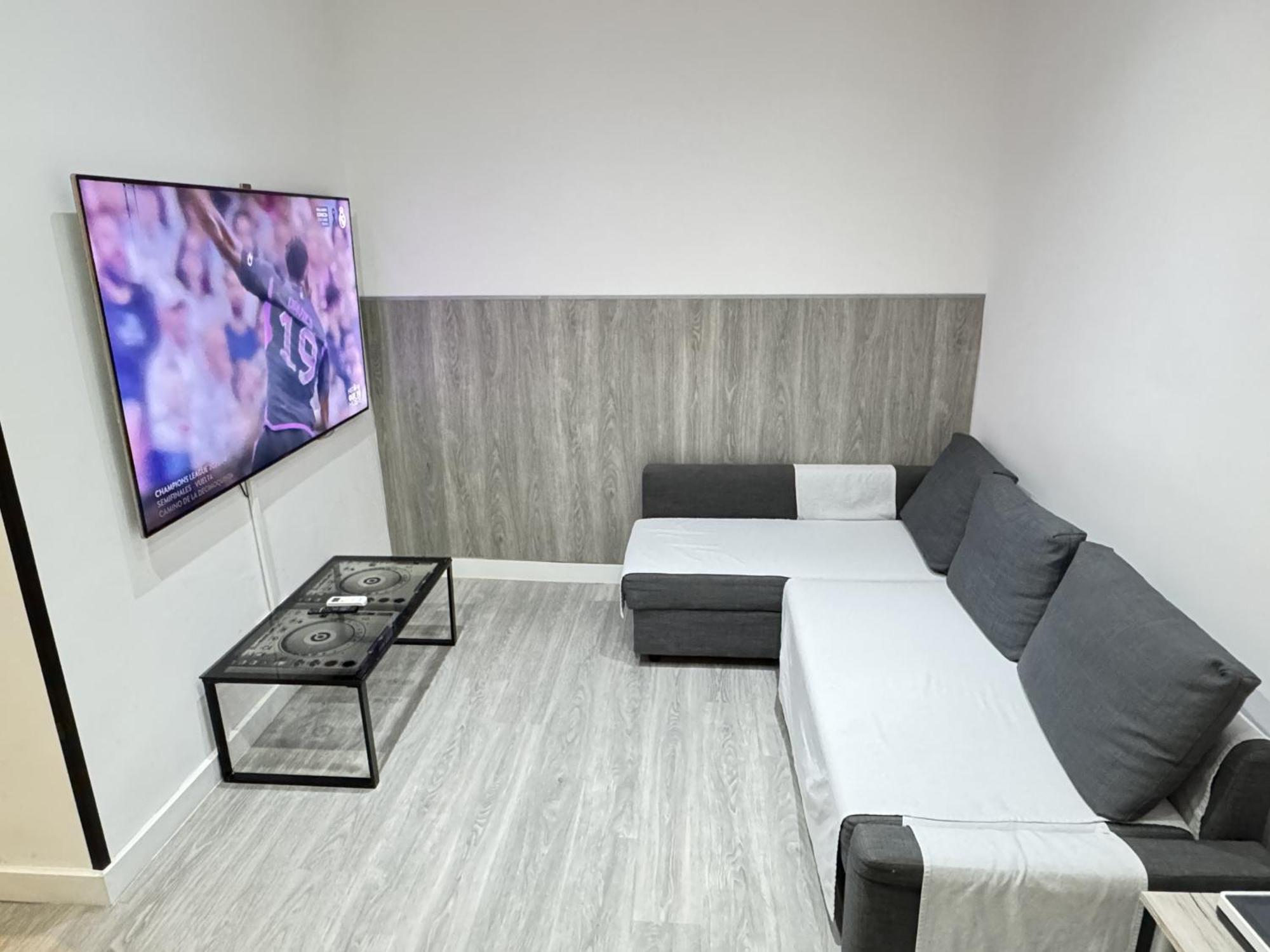 Apartamentos Day Madrid Luna Centro Gran Via Sol Malasana Eksteriør bilde