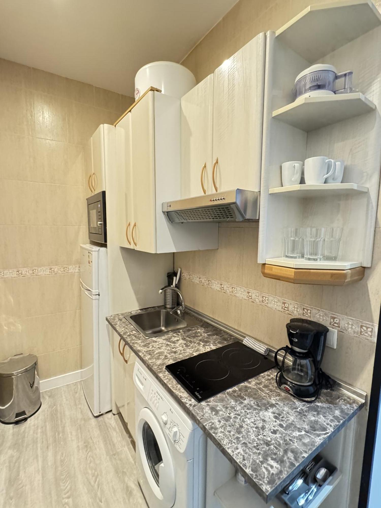 Apartamentos Day Madrid Luna Centro Gran Via Sol Malasana Eksteriør bilde